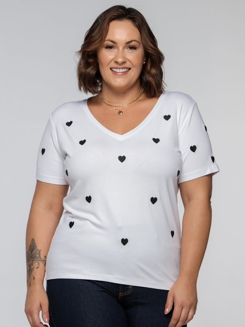 T-Shirt Bordada Heart - Divina Garota