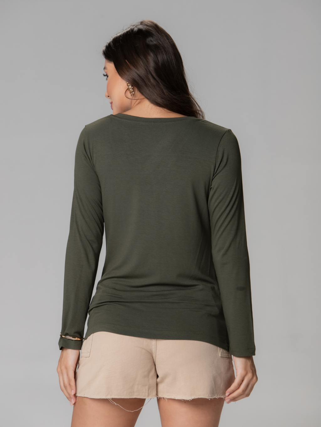 Manga Longa Essencial Gola V - Divina Garota