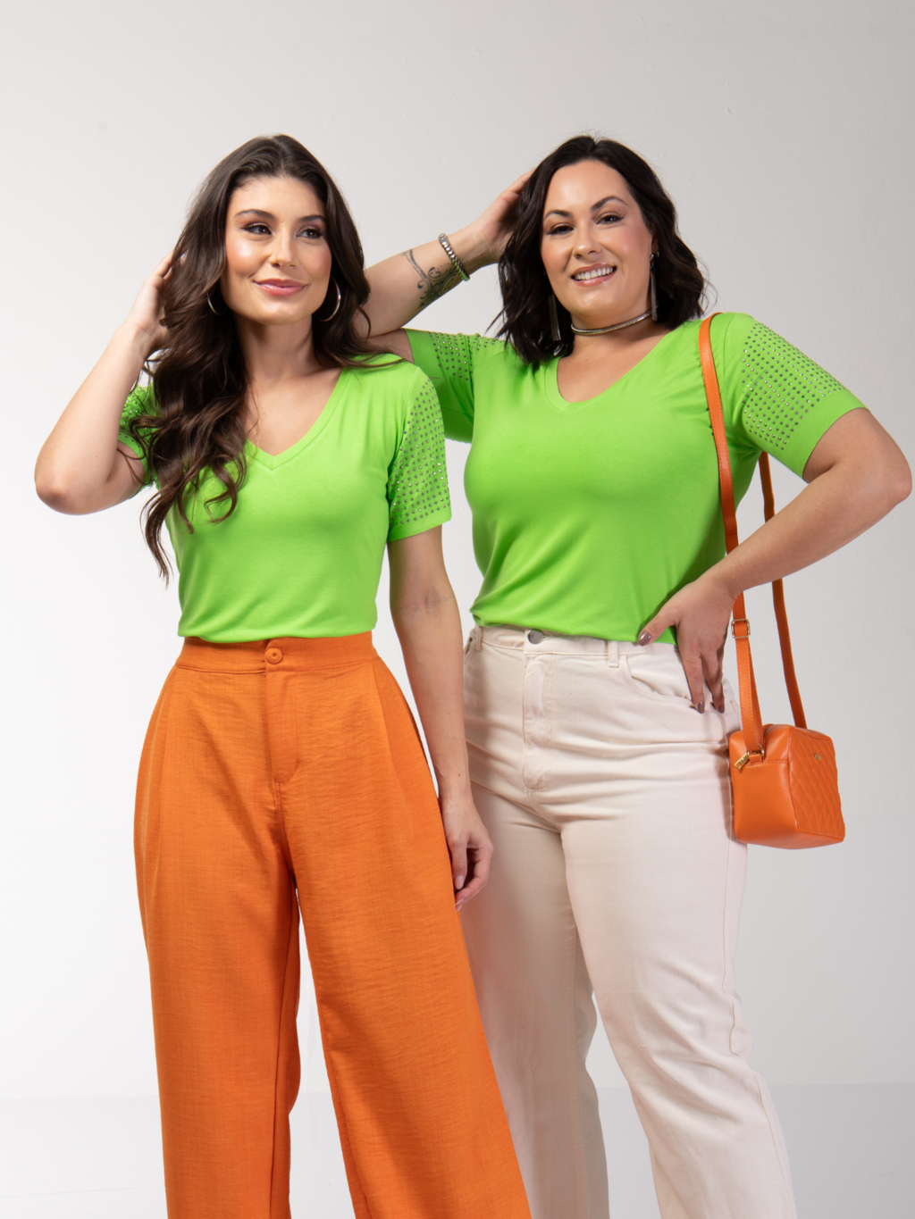 T-shirt Manga Brilhante - Divina Garota