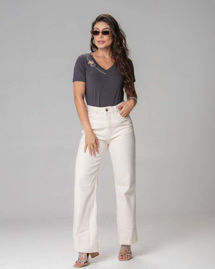 T-Shirt Bordada Preciosa - Divina Garota