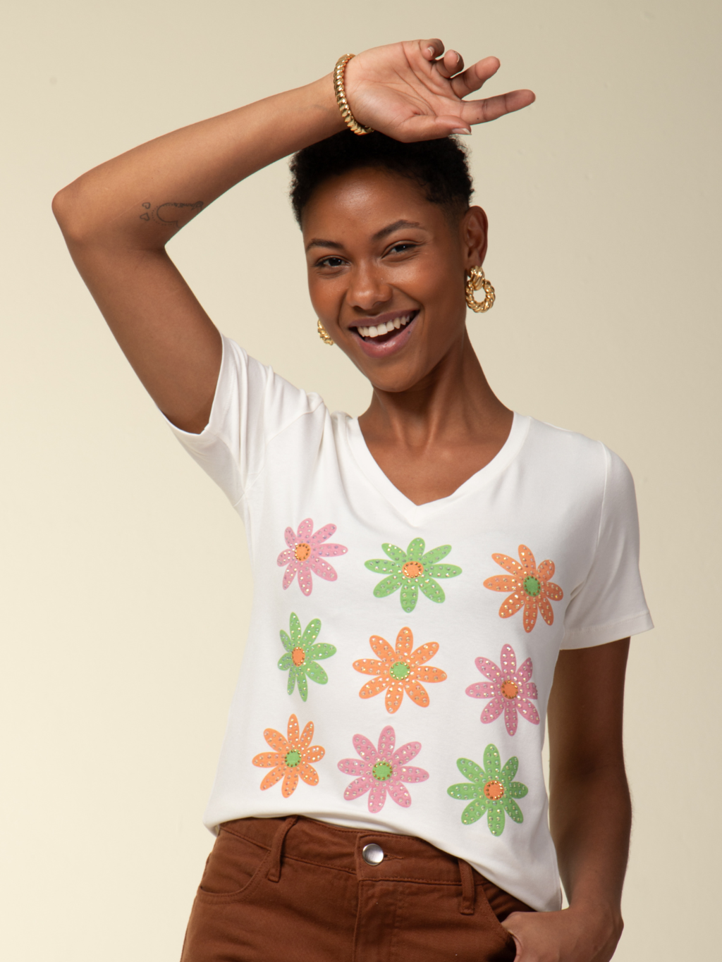 T-shirt Margaridas coloridas - Divina Garota