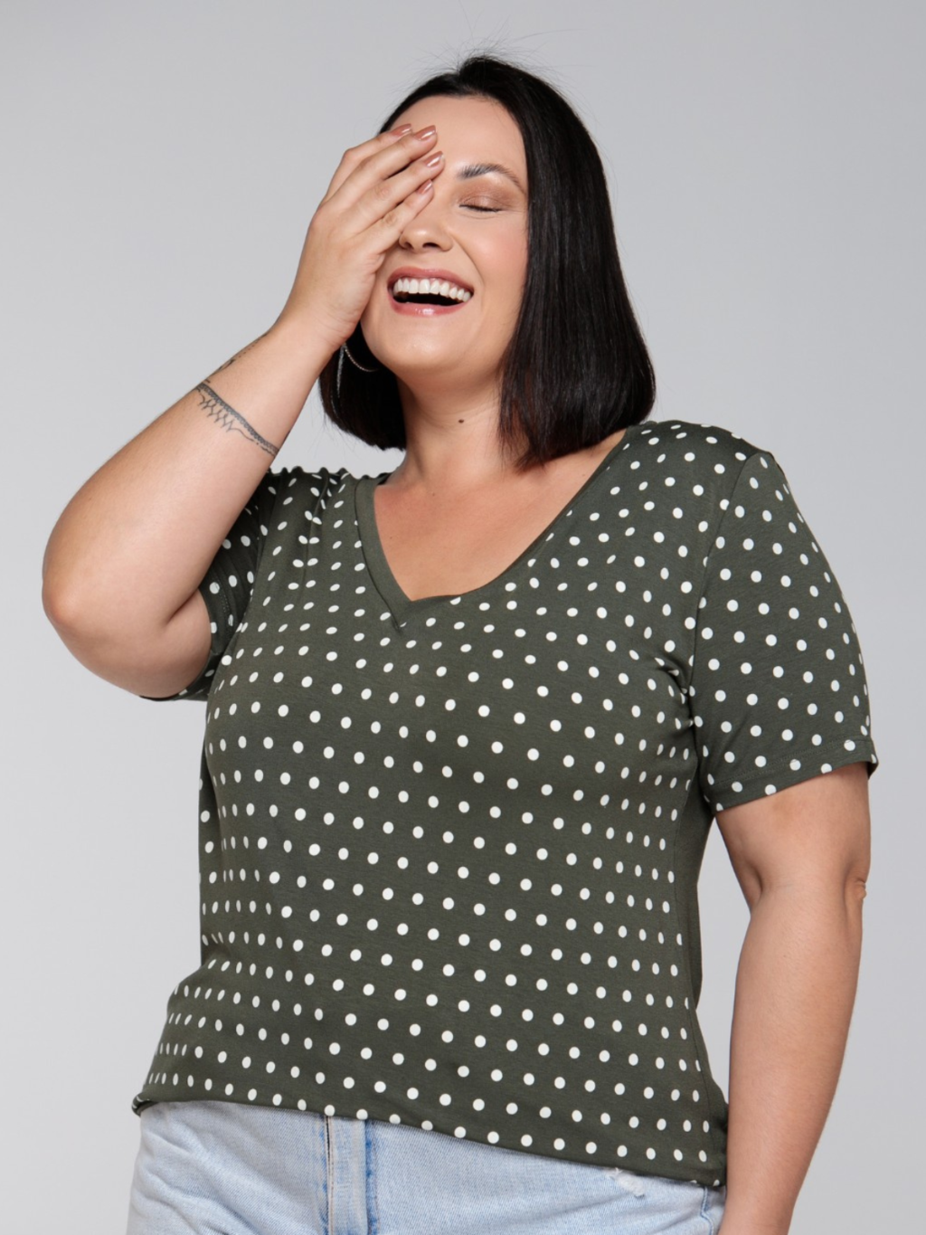 T-Shirt Poá - Divina Garota