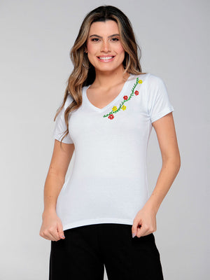 T-shirt Encanto Floral Bordada Manual - Divina Garota