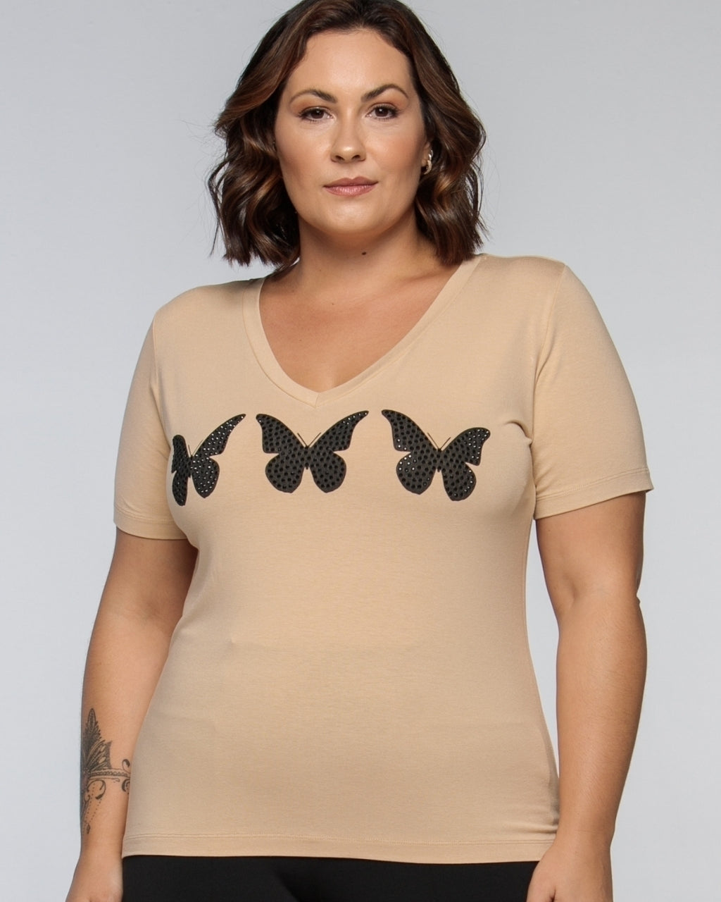 T-Shirt Borboletas em Trio