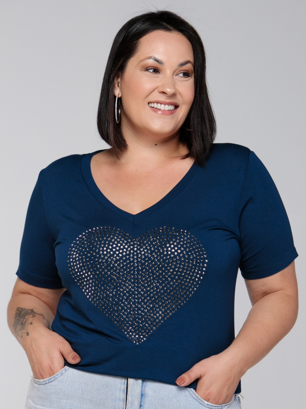 T-shirt Coração Strass