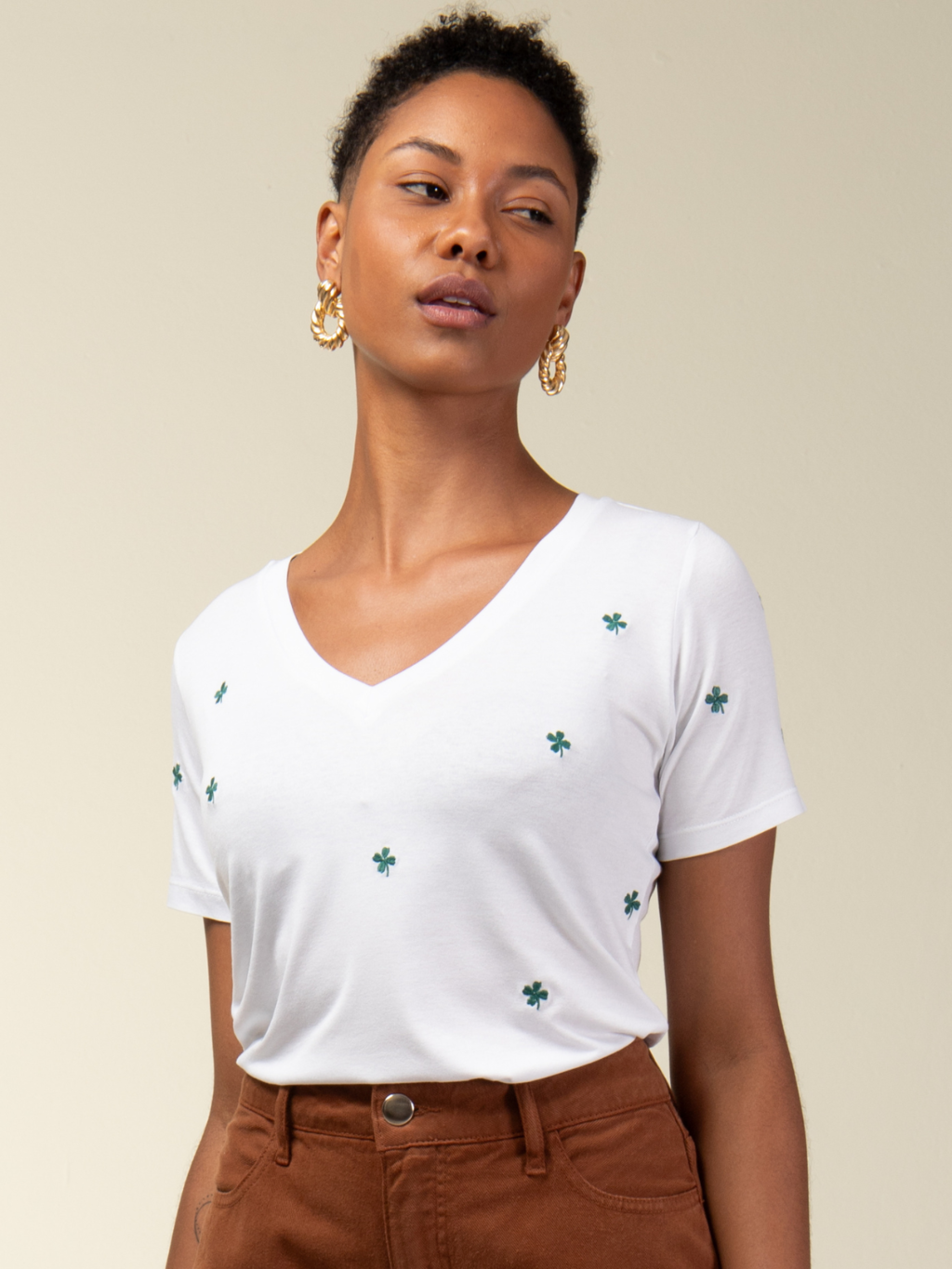 T-shirt Bordada Mini Trevo - Divina Garota