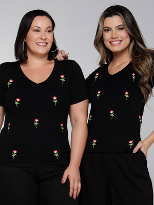 T-shirt Mini Tulipas Bordada - Divina Garota