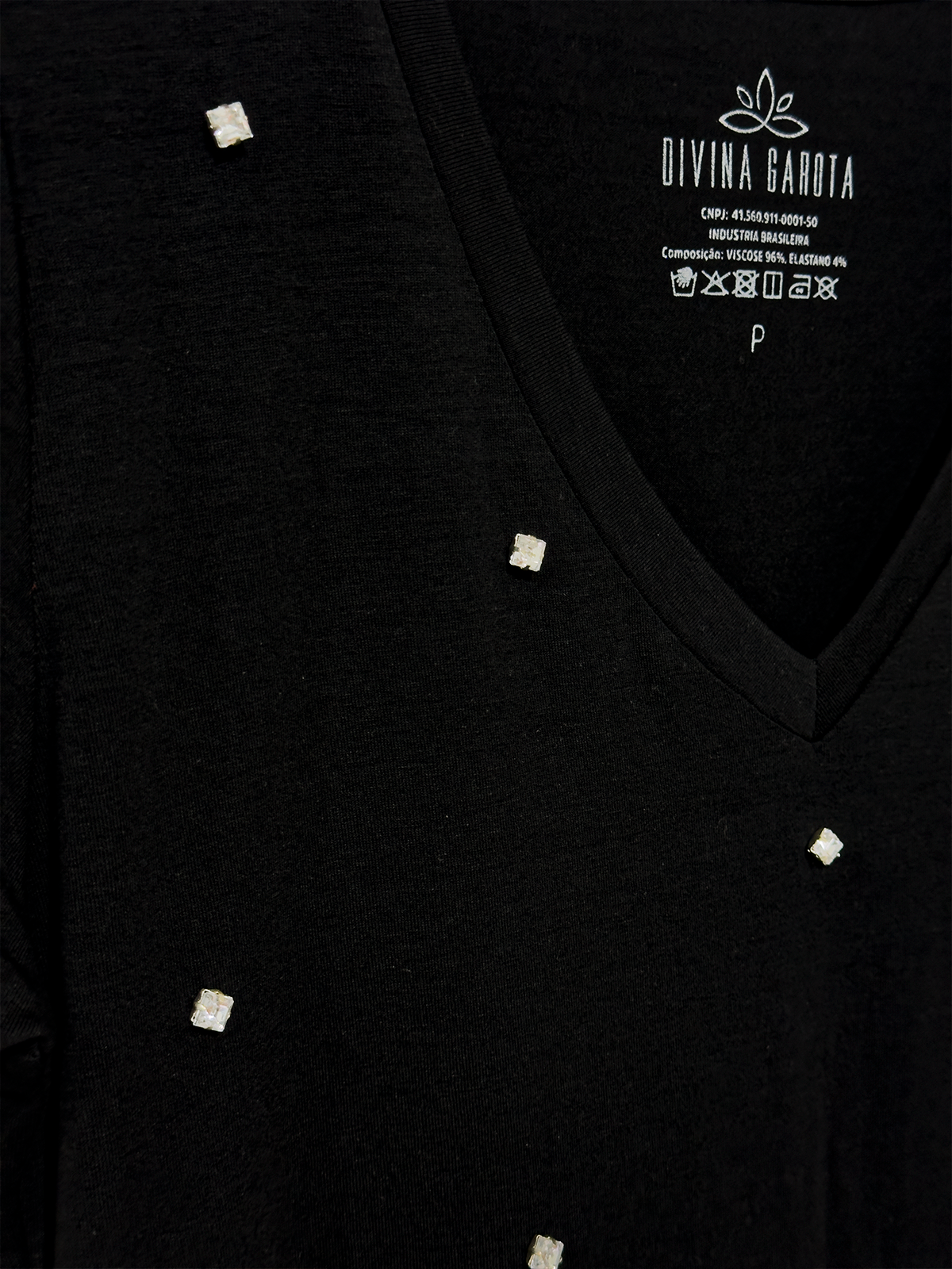 T-Shirt Bordada Pontos de Luz