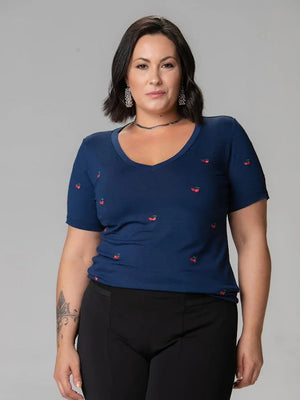 T-shirt Bordada Cherry - Divina Garota