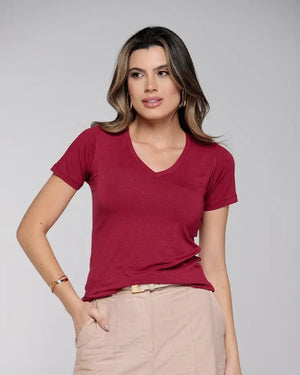 T-shirt Essencial Gola V - Divina Garota