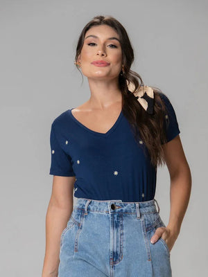 T-shirt Mini Margaridas Bordada - Divina Garota