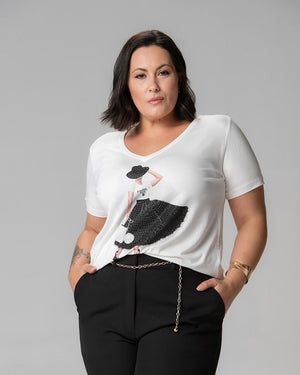 T-Shirt Menina de Saia - Divina Garota