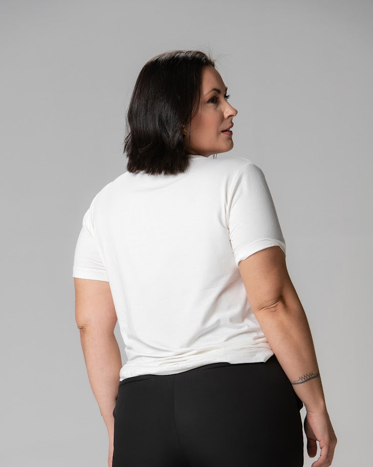 T-Shirt Menina de Saia