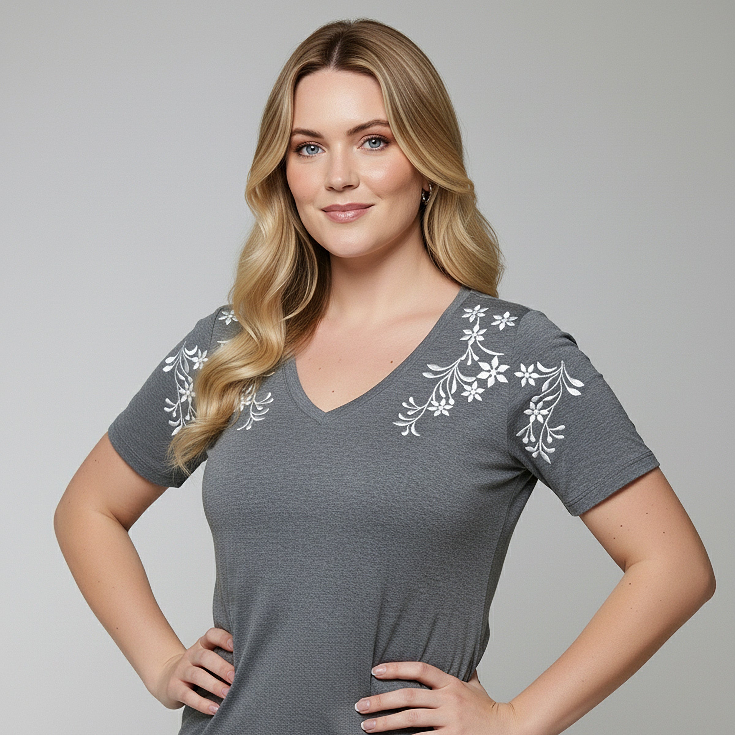 T-shirt Bordada Jasmim