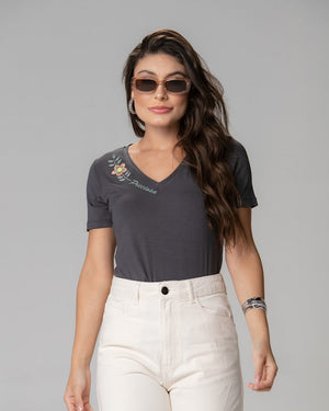 T-Shirt Bordada Preciosa - Divina Garota