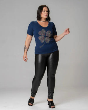 T-Shirt Trevo strass - Divina Garota