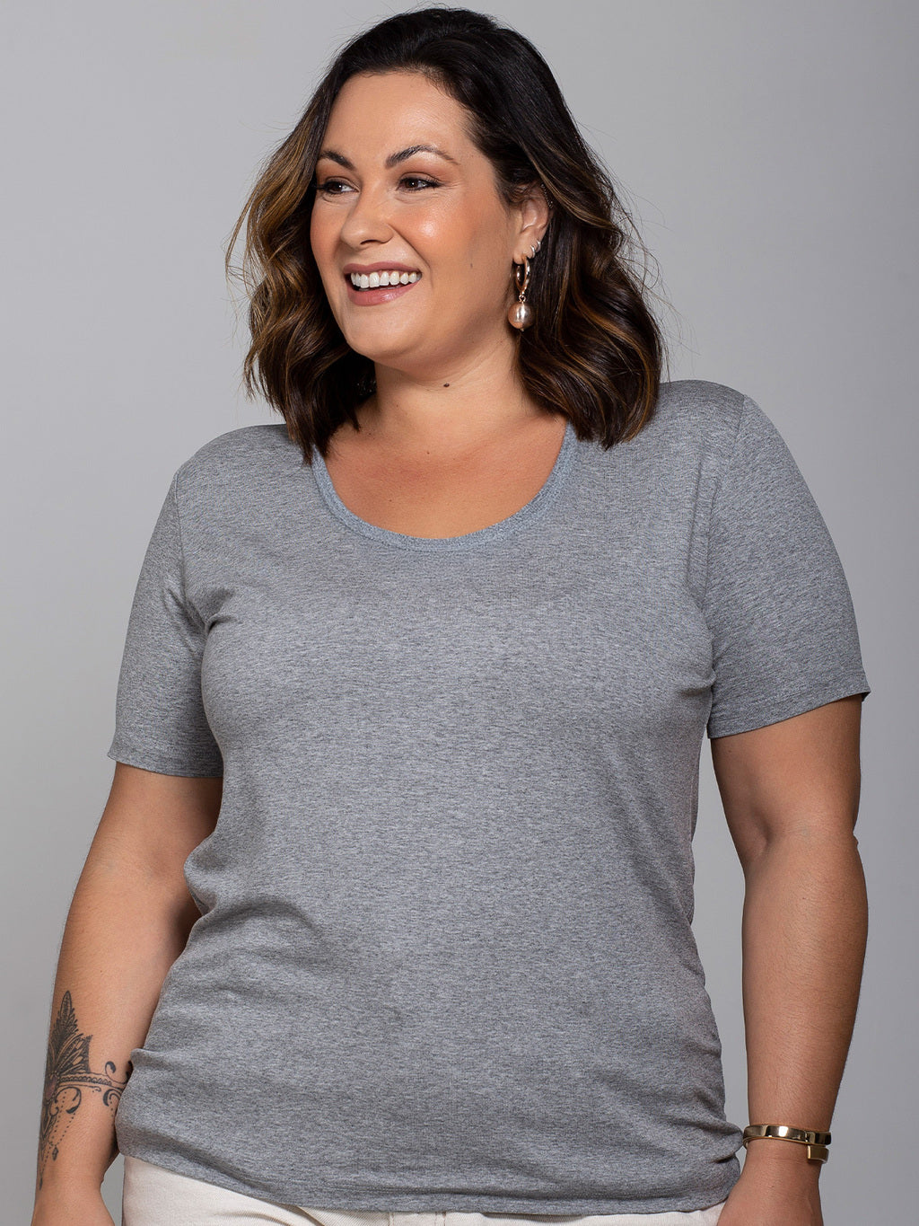 T-shirt Essencial - Divina Garota