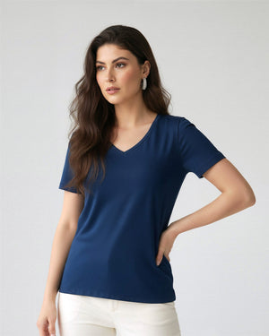 T-shirt Essencial Gola V Divina Garota