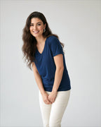 Kit 2x T-shirt Essenciais Gola V - Divina Garota