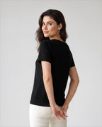 Kit 2x T-shirt Essenciais Gola V - Divina Garota