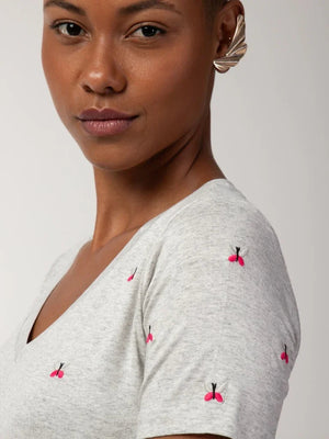 T-shirt Mini Borboletas Bordada - Divina Garota