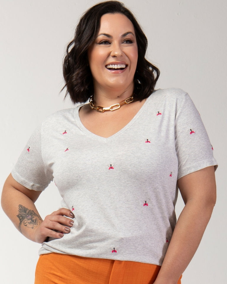 T-shirt Mini Borboletas Bordada