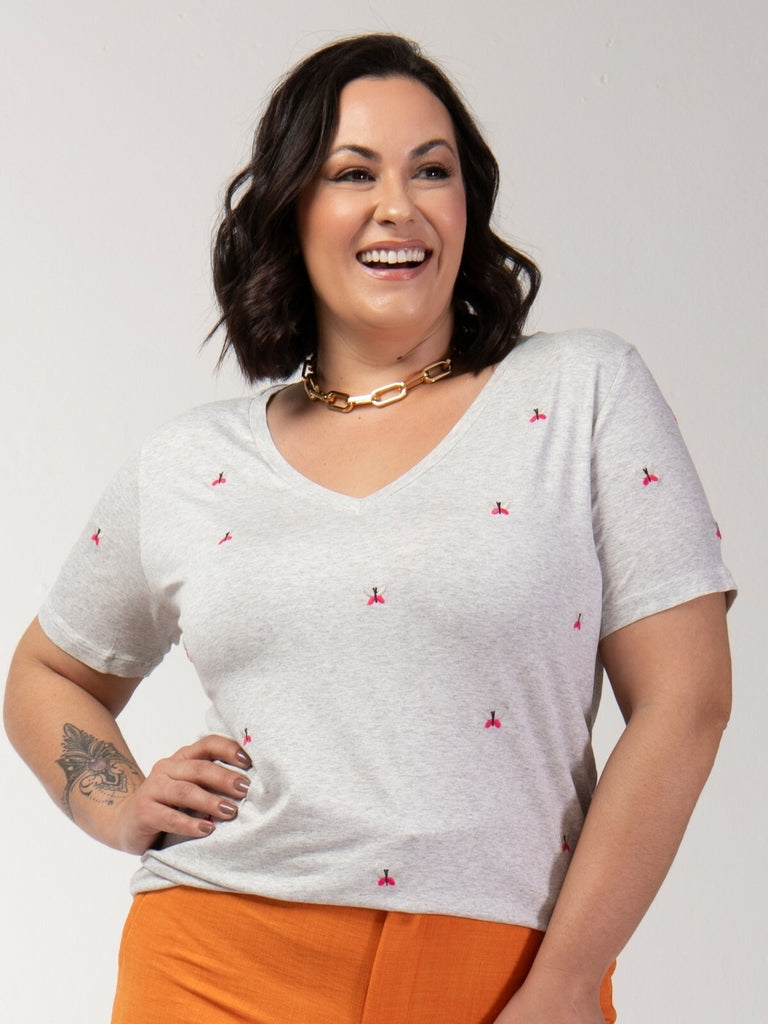 T-shirt Mini Borboletas Bordada
