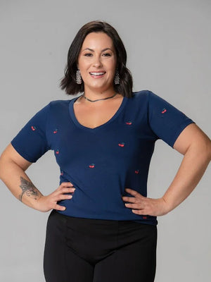 T-shirt Bordada Cherry - Divina Garota