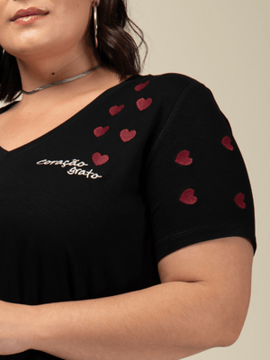 T-shirt Bordada Coração Grato - Divina Garota