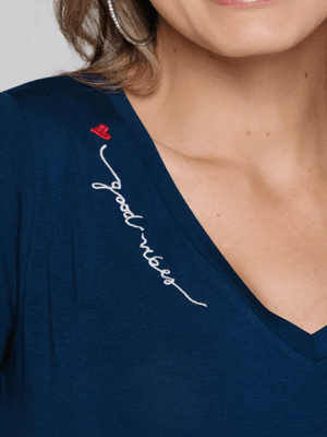 T-shirt Bordada Good Vibes - Divina Garota