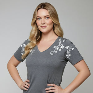 T-shirt Bordada Jasmim - Divina Garota