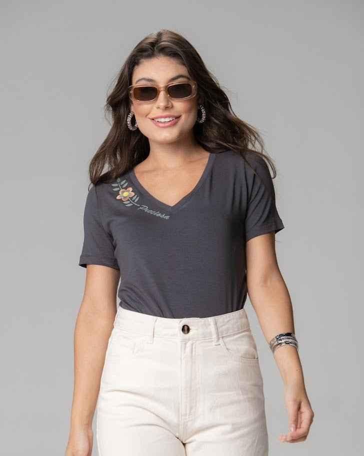 T-Shirt Bordada Preciosa