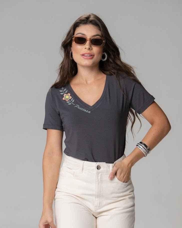 T-Shirt Bordada Preciosa