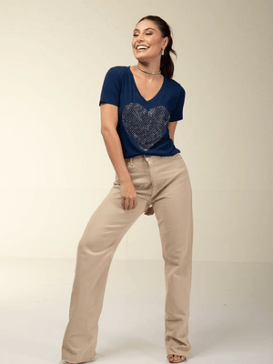 T-shirt Coração Strass - Divina Garota