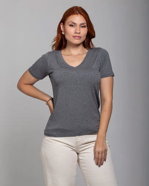 T-shirt Essencial Gola V - Divina Garota
