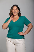 T-shirt Essencial Gola V - Divina Garota