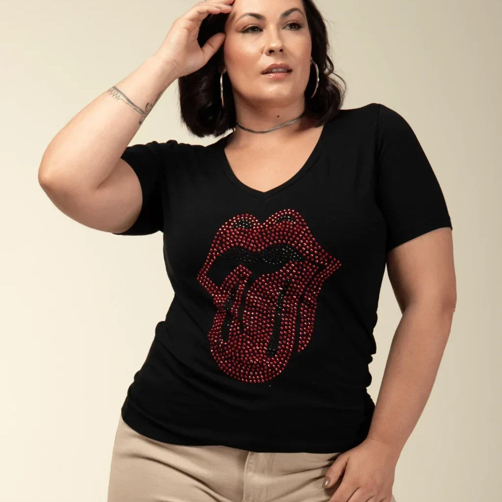 T-Shirt Língua Strass - Divina Garota