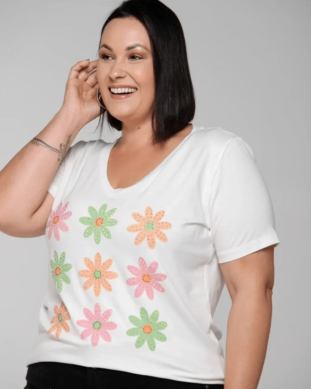 T-shirt Margaridas coloridas - Divina Garota