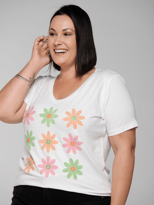 T-shirt Margaridas coloridas - Divina Garota