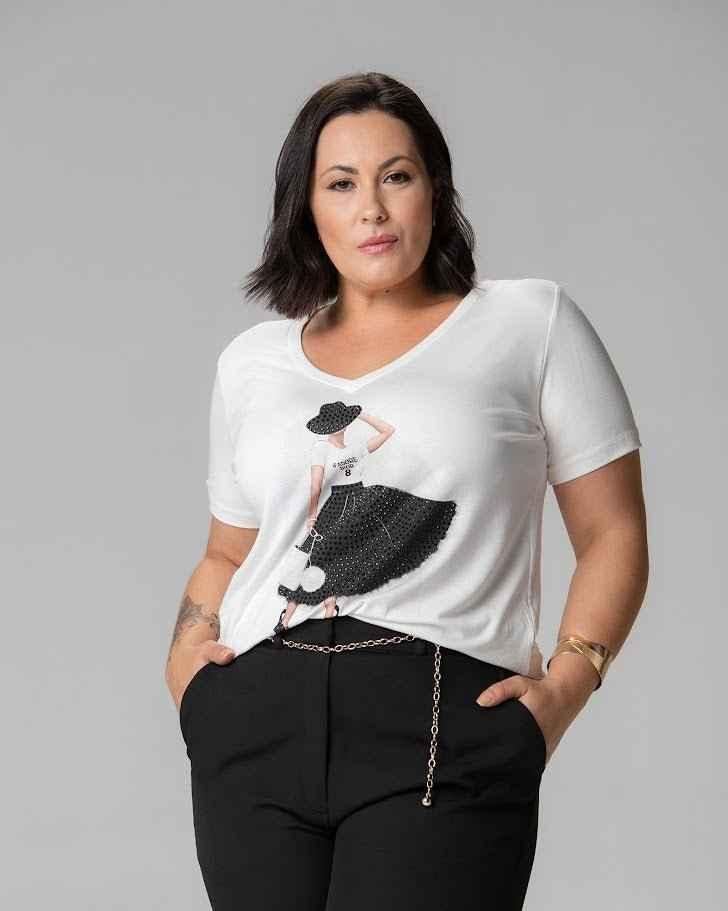 T-Shirt Menina de Saia