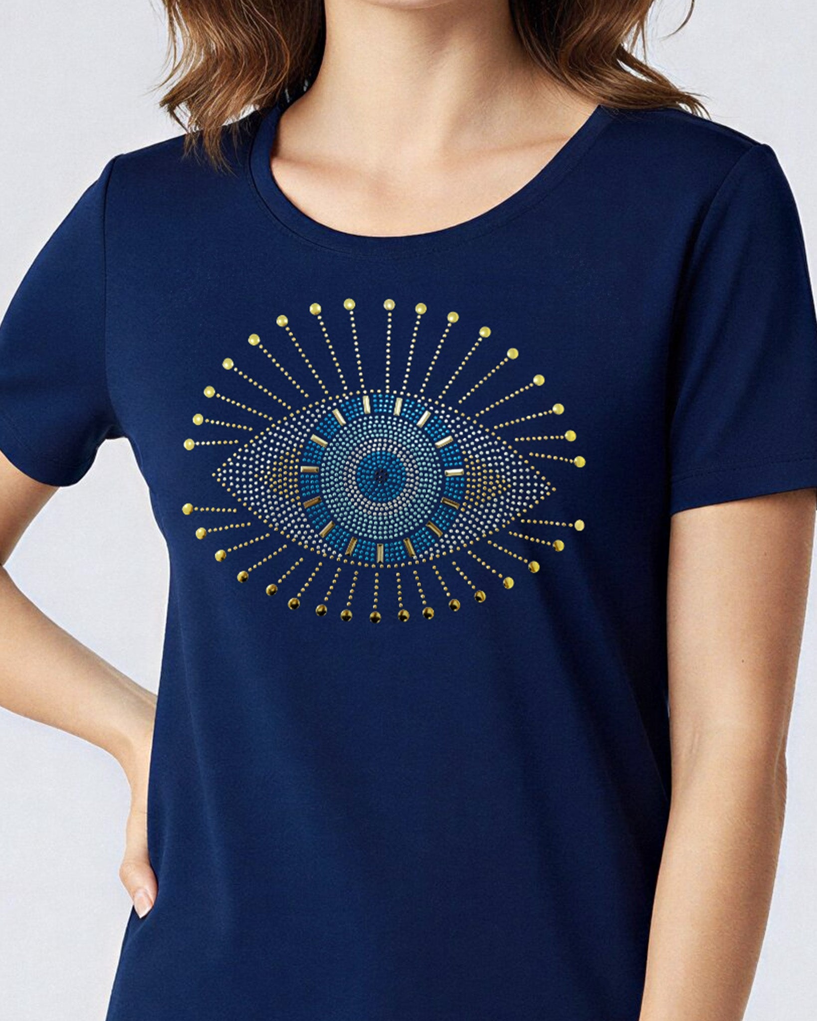 T-shirt Olhar Divino - Divina Garota